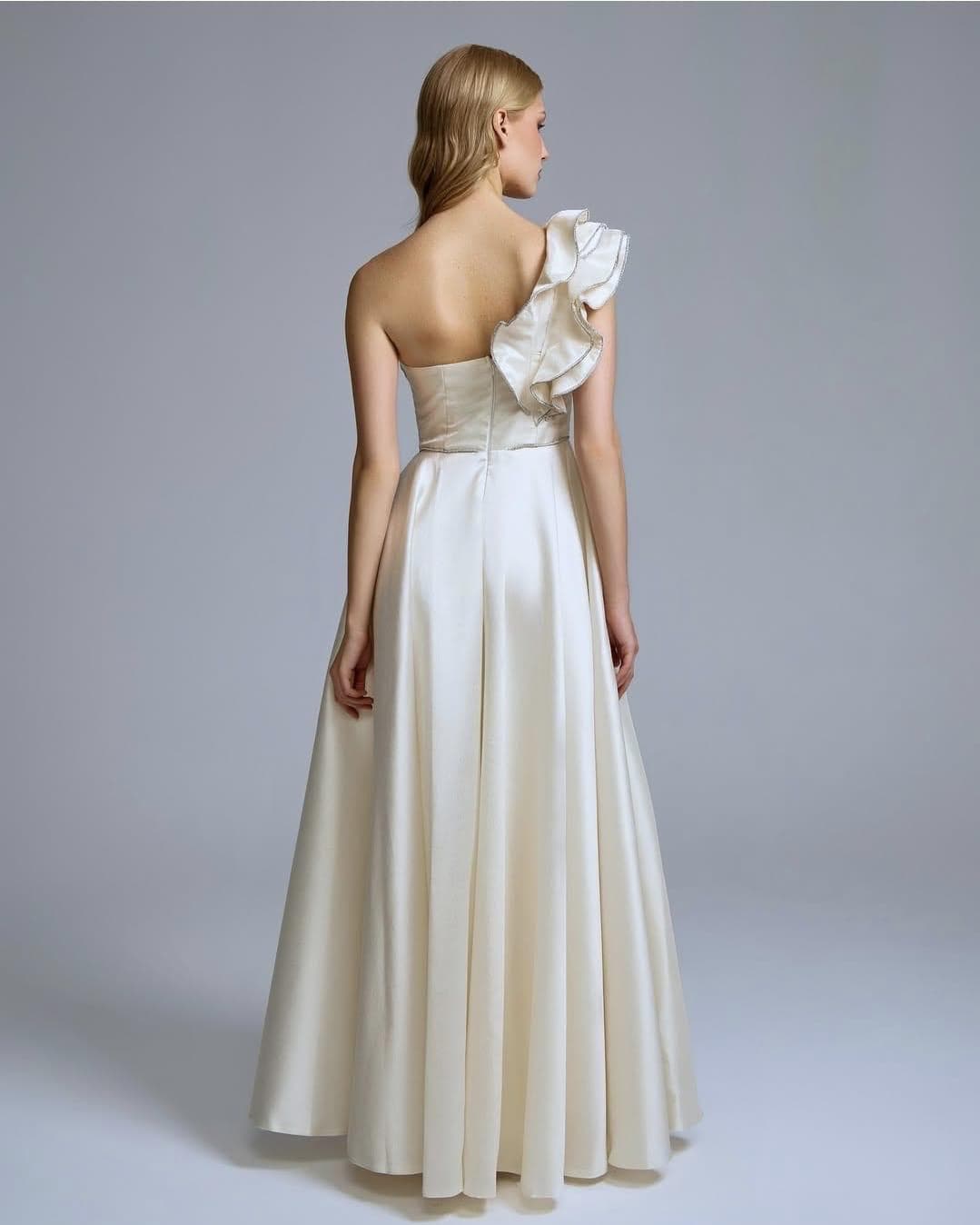 Abendkleid-Anisa-Creme