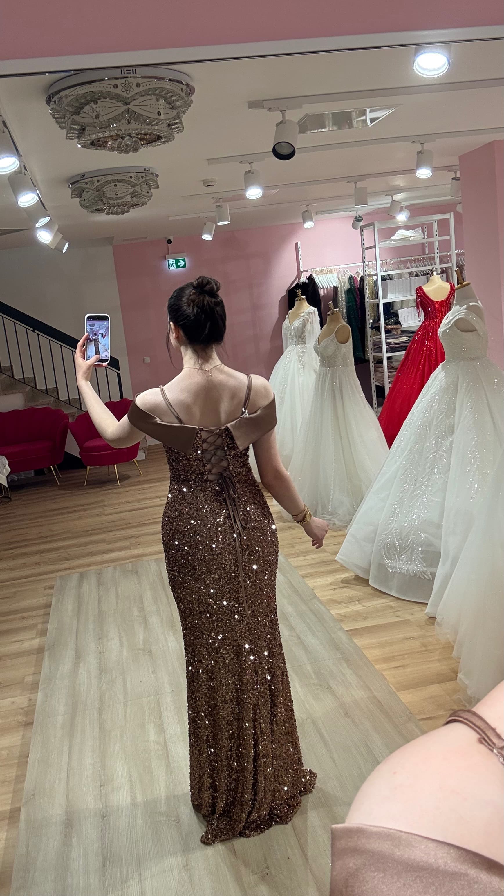 Abendkleid-Celine-gold