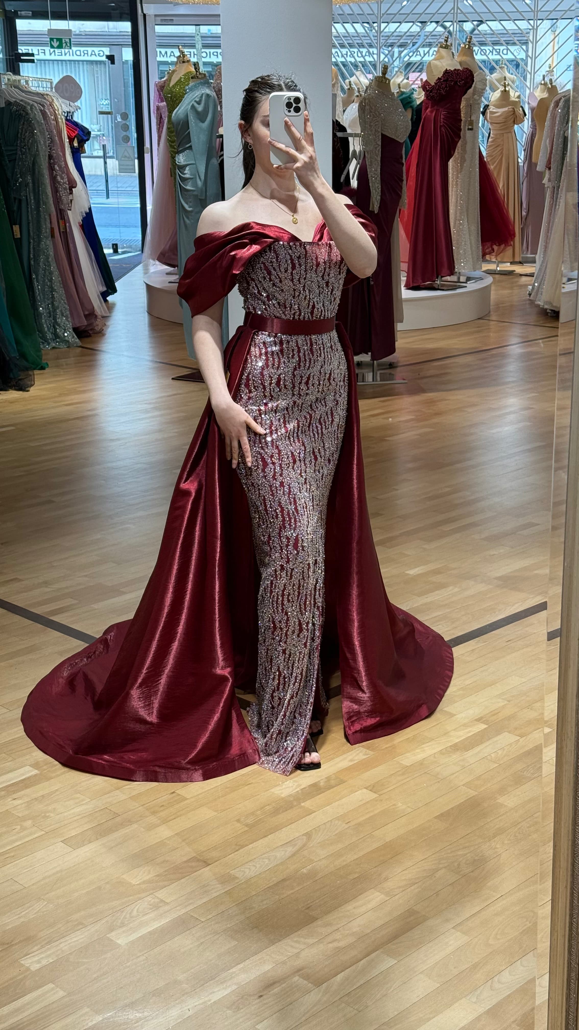 Miss LIMA Braut & Abendmode