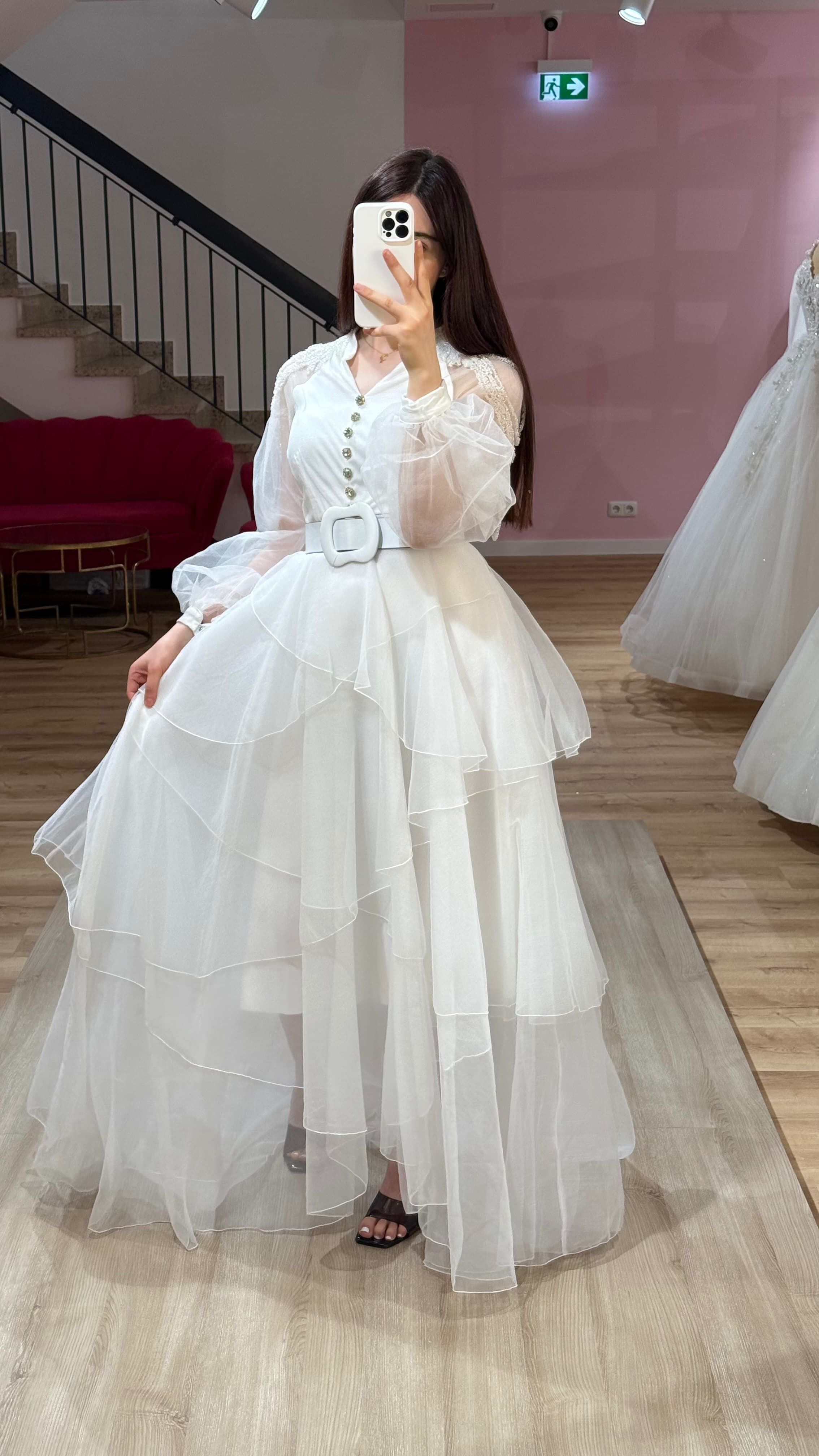 Abendkleid-Yasmin-weiss