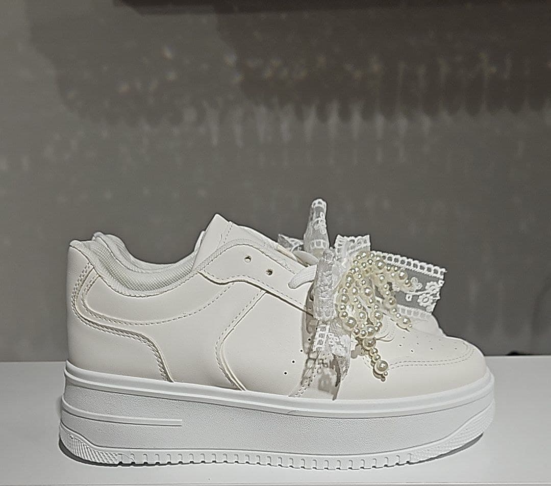 Hochzeit-Braut-Sneaker-viva-weiss