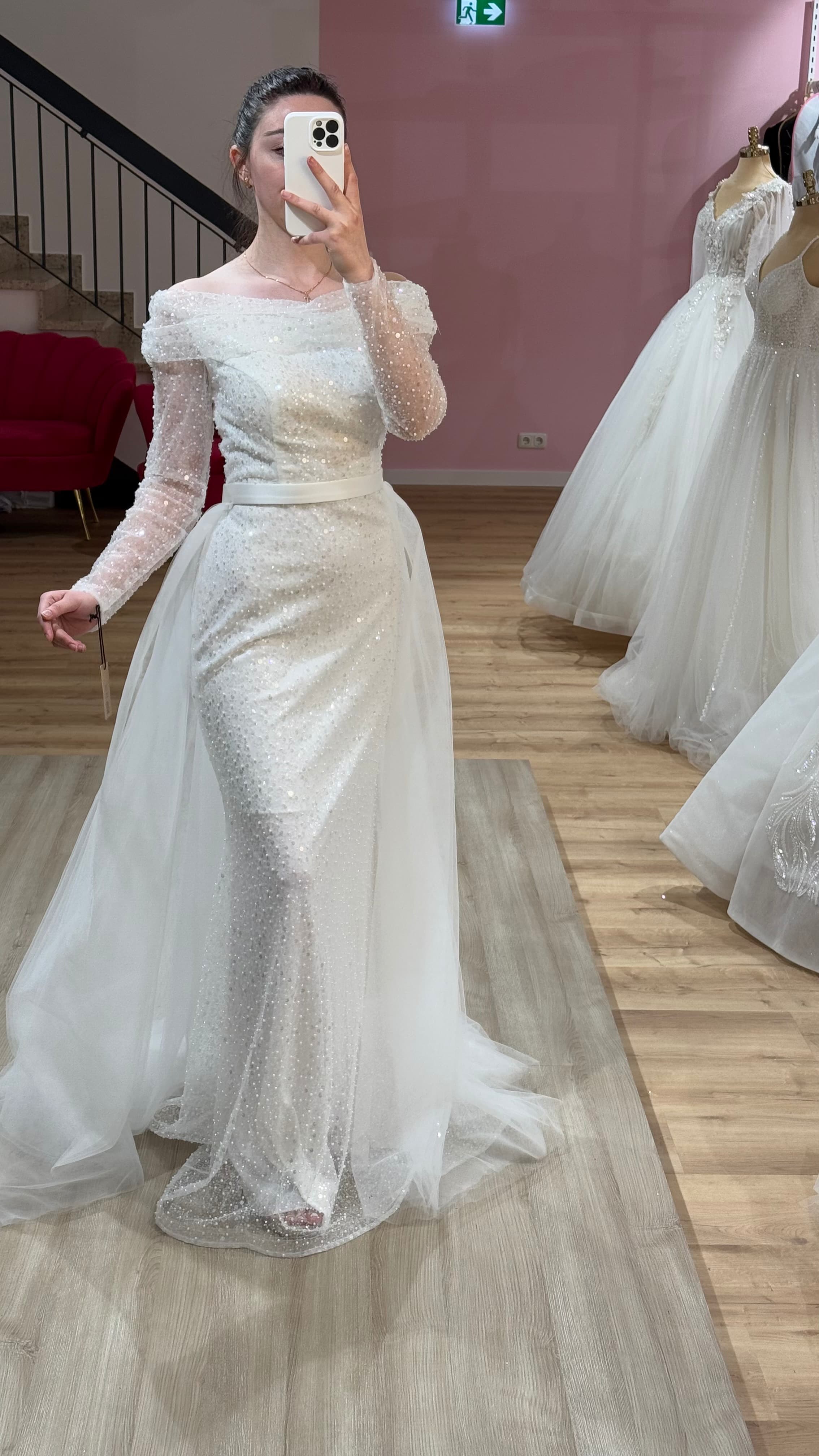 Standesamtkleid-Mirella-weiss